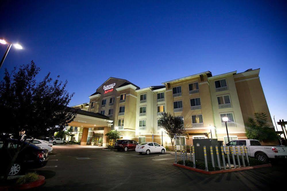 Fairfield Inn & Suites Santa Maria Екстериор снимка